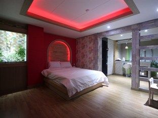 Pohang Wow Motel Екстер'єр фото